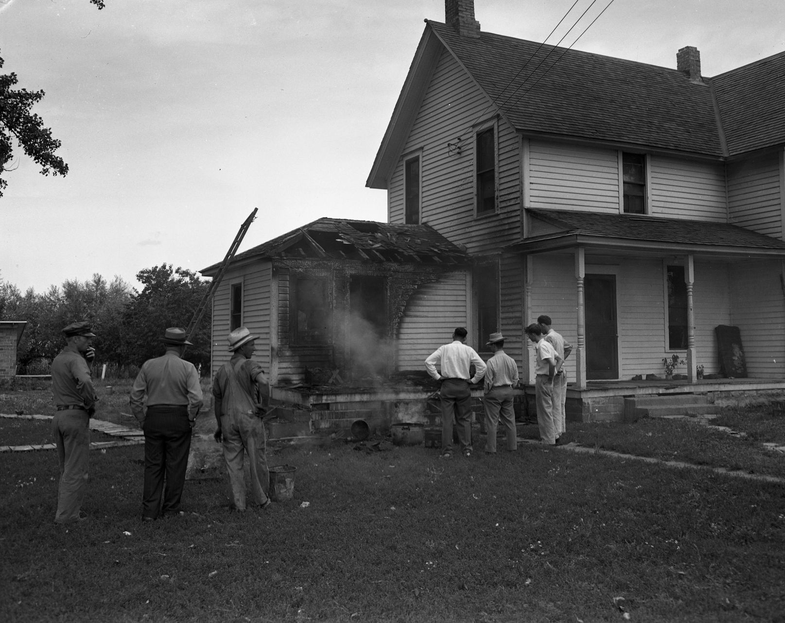 SL7720 Chevrolet farm fire.jpg